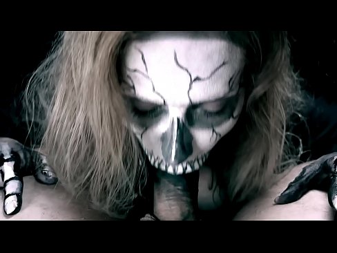 ❤️ Demoniška mergina čiulpia varpą savo juoda burna ir ryja spermą. ❤️❌ Rusų porno prie lt.sexonfire.ru ❌❤